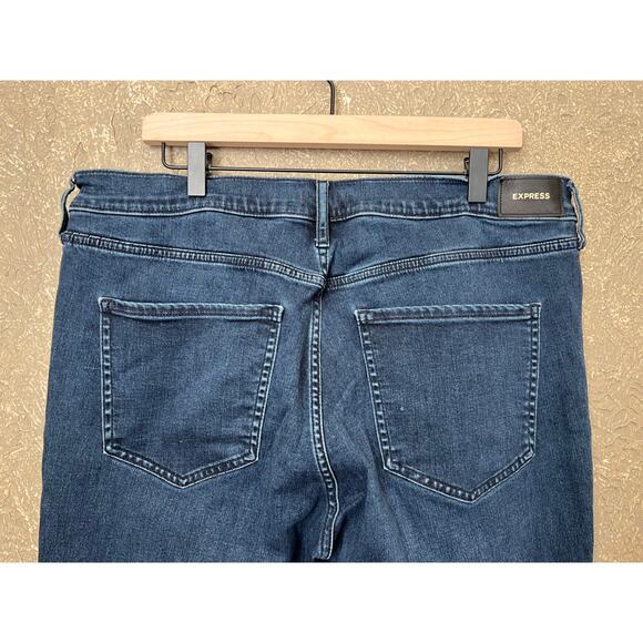 Express Mid Rise Dark Wash Supersoft Skinny Jeans Color: Dark Wash 16 Short - Picture 6 of 11